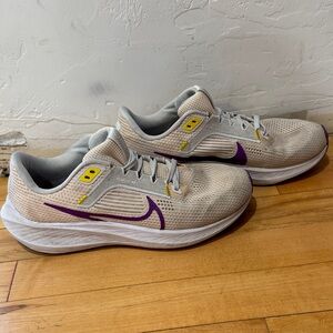 Nike Beige Mesh Trainers with Purple Swoosh and Yellow Accents